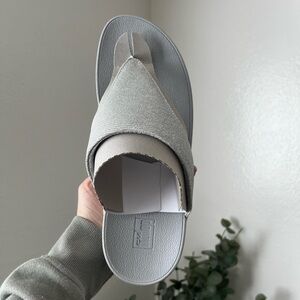 FitFlop Women's Lottie Glitzy Silver Slide Sandals Size 10 US